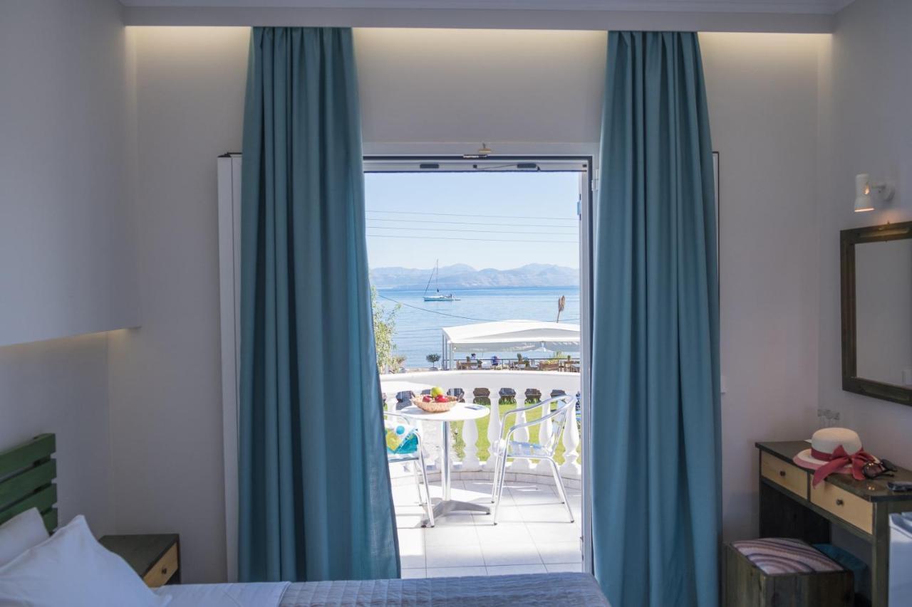 Christina Beachfront Rooms By Hotelius Petrití Exteriör bild