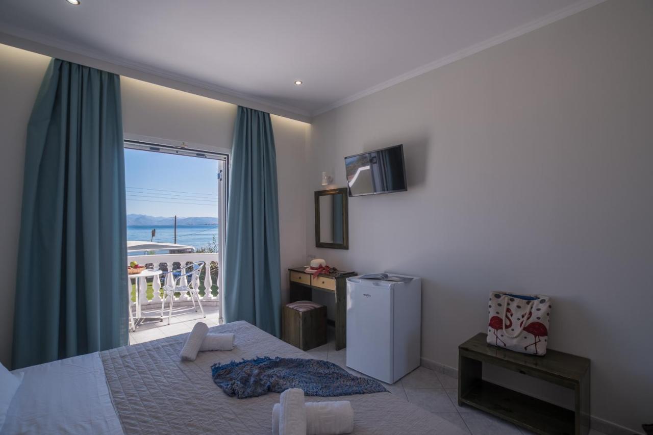 Christina Beachfront Rooms By Hotelius Petrití Exteriör bild